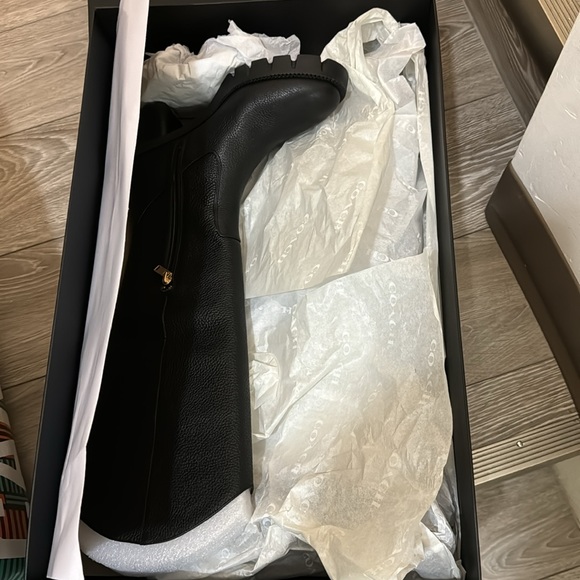 Brandnew Ciara Leather Boot - Picture 7 of 9